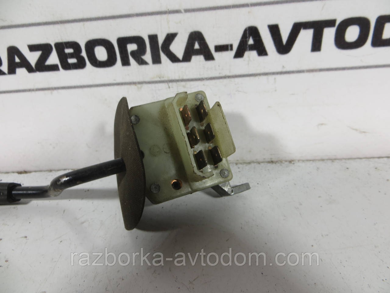 Підрулевий перемикач правий Volvo 340/360 76-92 OEM 284243
