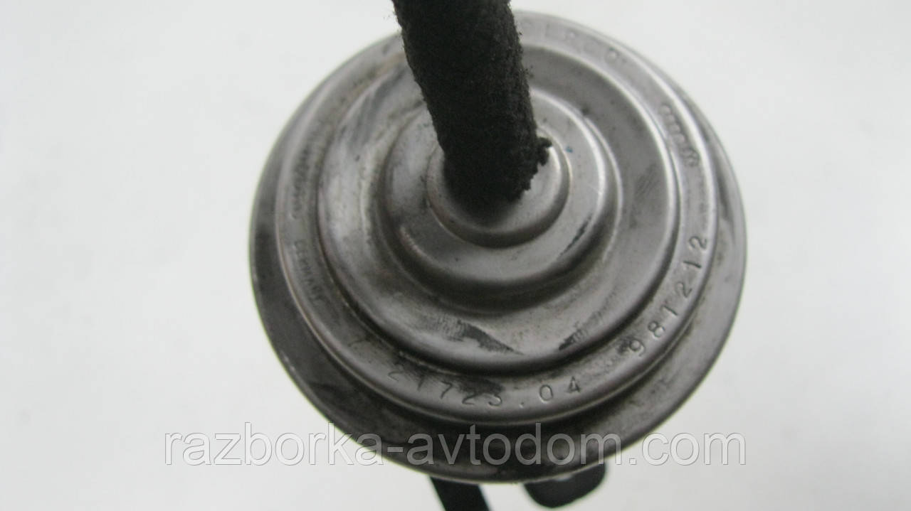Клапан EGR VW Passat B5, Sharan, T4, Golf 3, Polo 3, Audi 80, A4 B5, A6 C5 1.9TDI OE:028131501E