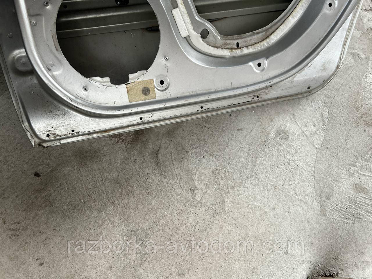 Двері задня права (гола) PEUGEOT 407 SW (04-11) OE:9008N3 фарба-EZR