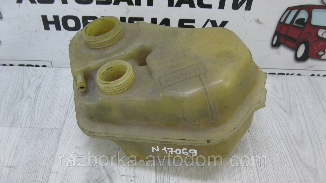 Бачок розширювальний Audi 80 B2 (1978-1987) OE: 811121407A фото 2