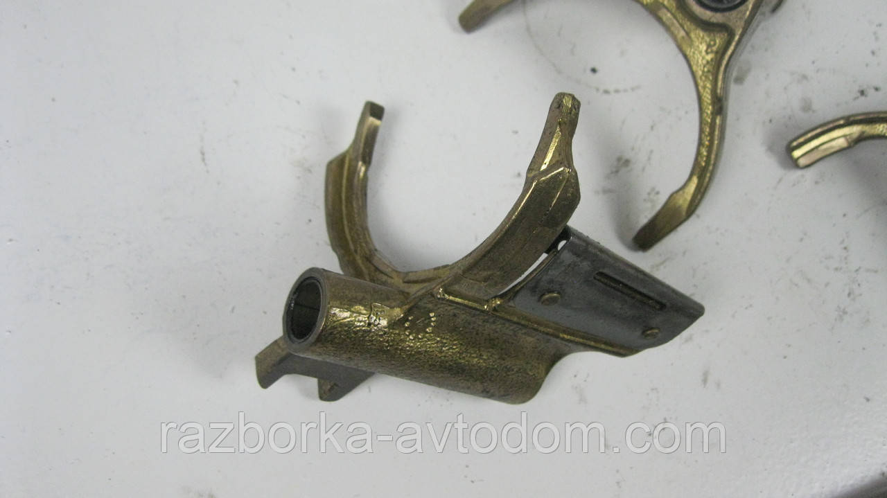 Комплект виделок селектора КПП Ford Connect (2002-2013) 1.8D OE:3070342