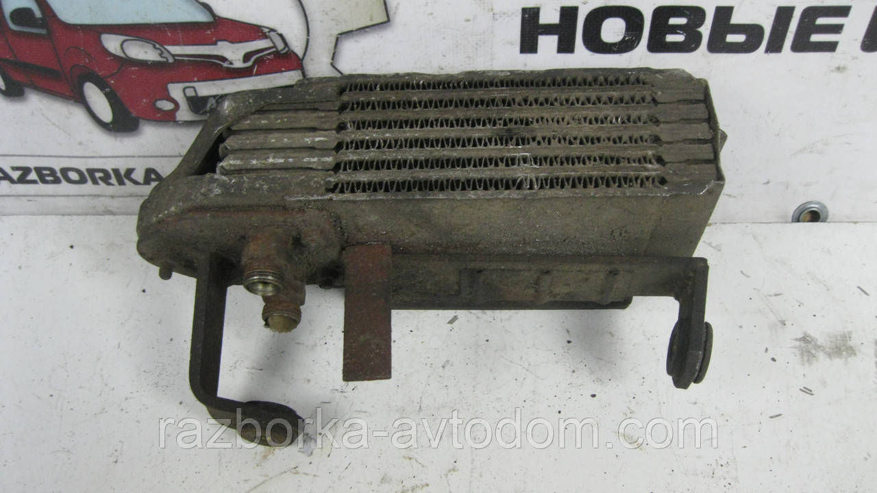 Радіатор оливний VW Golf (1974-1983), Jetta (1977-1984), Audi 100 (1982-1989) OE:11170724601
