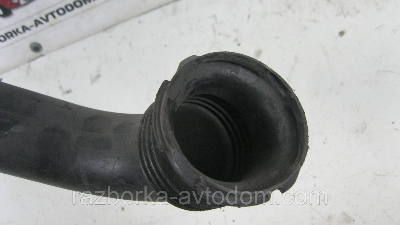 Повітряний патрубок Opel Vivaro, Renault trafic 1.9 CDTI (2001-2010) OE:91166663