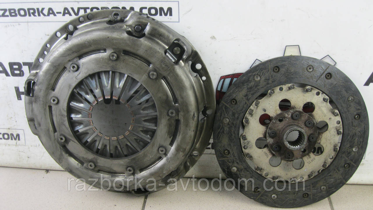 Комплект зчеплення Nissan X-Trail T30 (2001-2007) 2.2CDI OE:302108H801