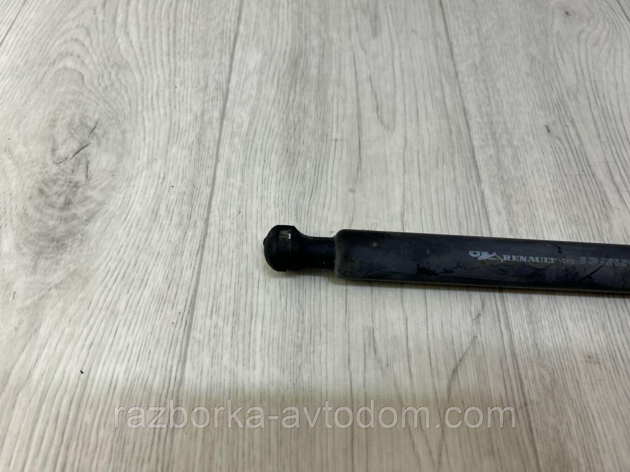 Аморт багажника Renault Scenic 3, Grand Scenic 3 OE:904517337R