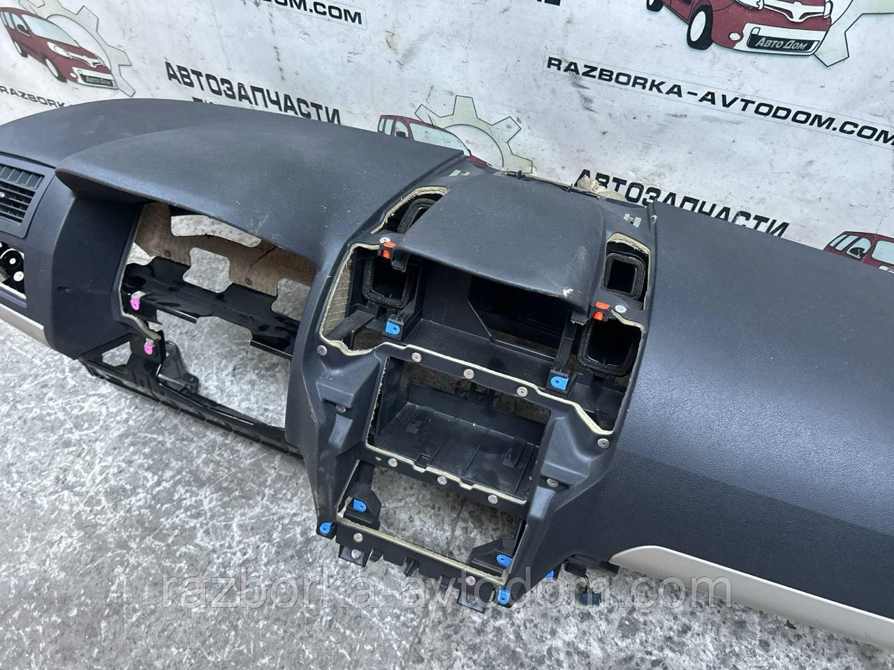 Торпеда під Airbag Opel Zafira B (2005-2010) OE:13206043