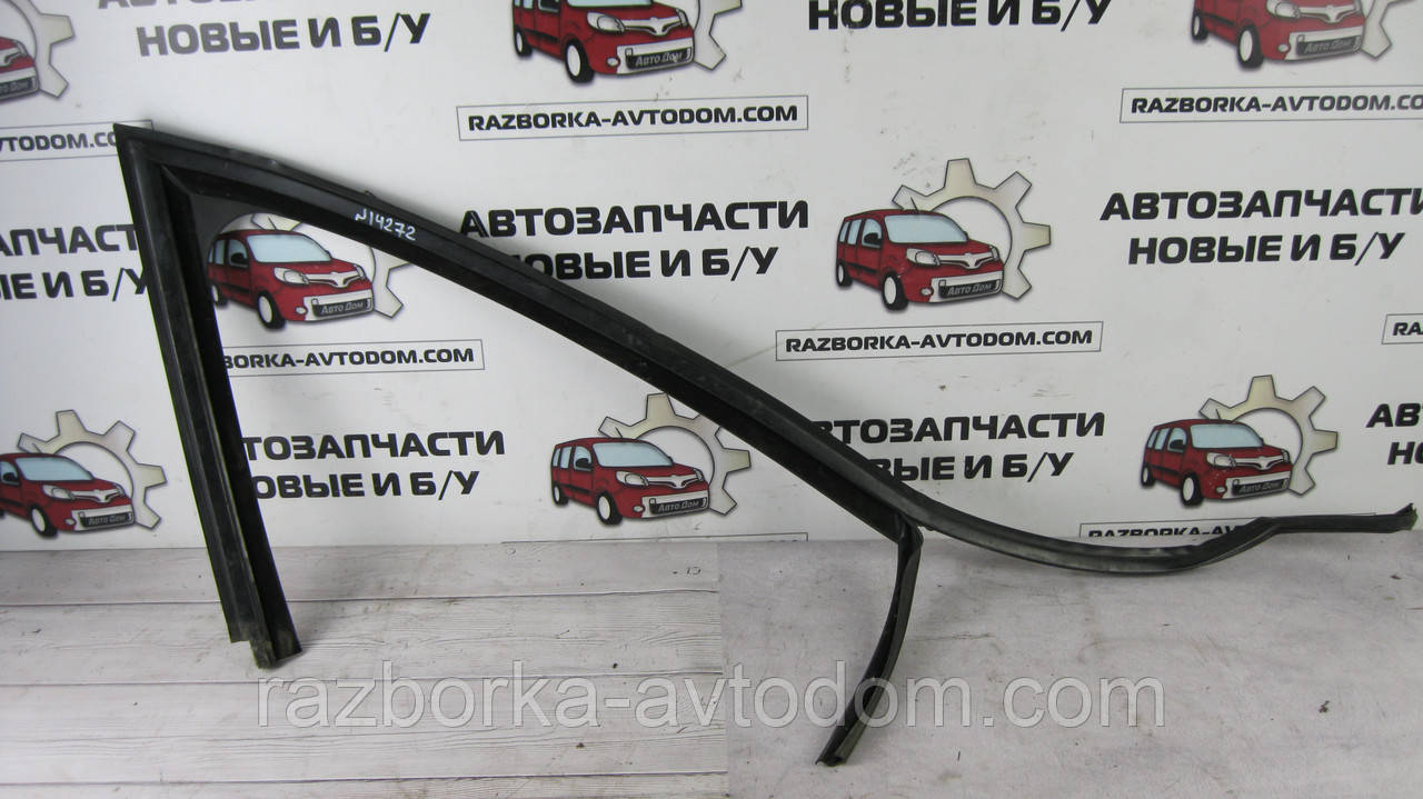 Ущільнювач скла дверей передньої правої Citroen C4 (04-08) OE:9300N7