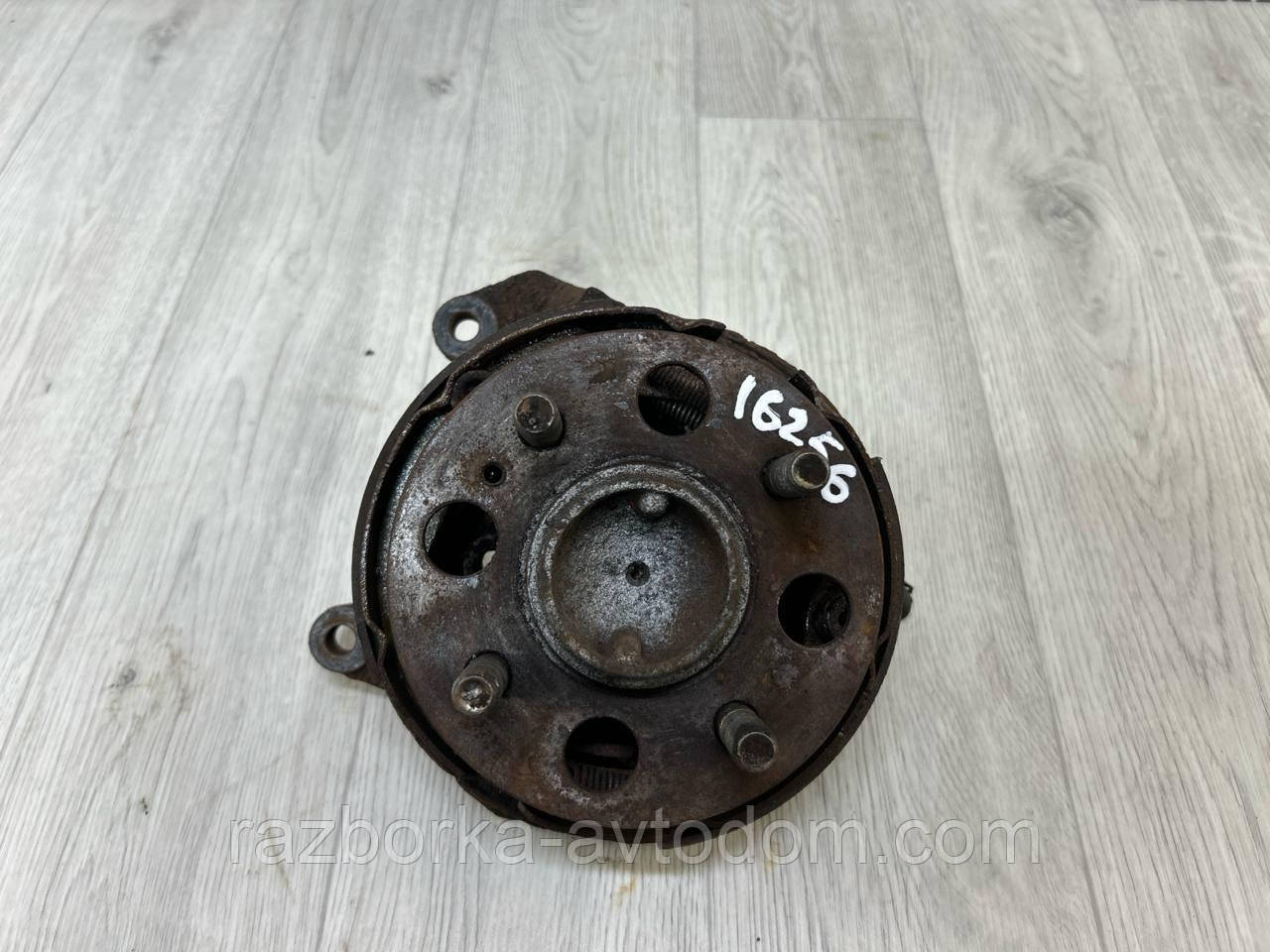 Ступиця задня ліва (з цапфою) Hyundai Getz (2002-2010) OE:9192510000
