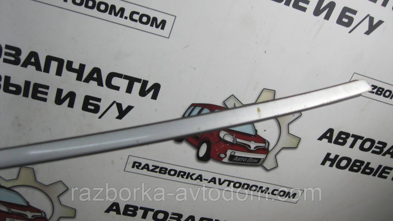 Молдинг/накладка даху лівий VW Passat B5 (1997-2000) OE:3B5853701C