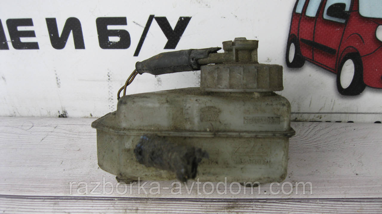 Бачок гальмівної рідини BMW 3 E30 (1982-1994) OE:34311157206, 3.3508-8149.1, 3.3508-8147.1