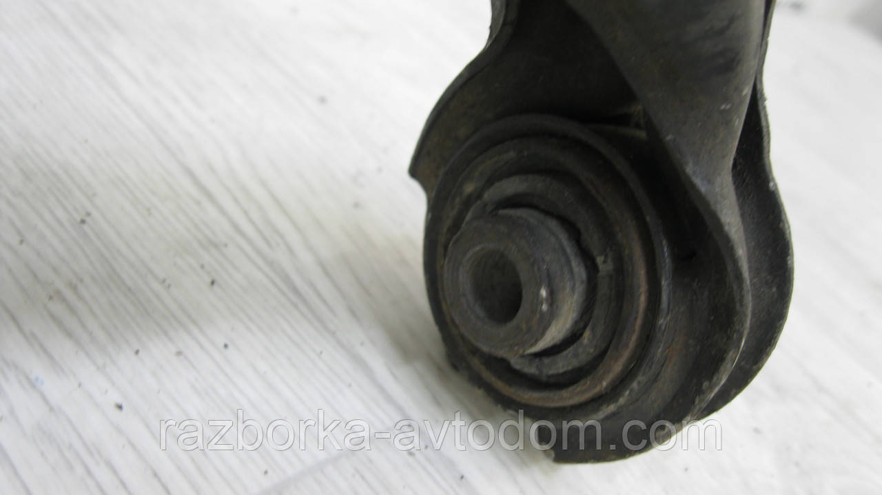 Важіль передній правий Audi 80 B4 (1991-1996) OE: 895407158
