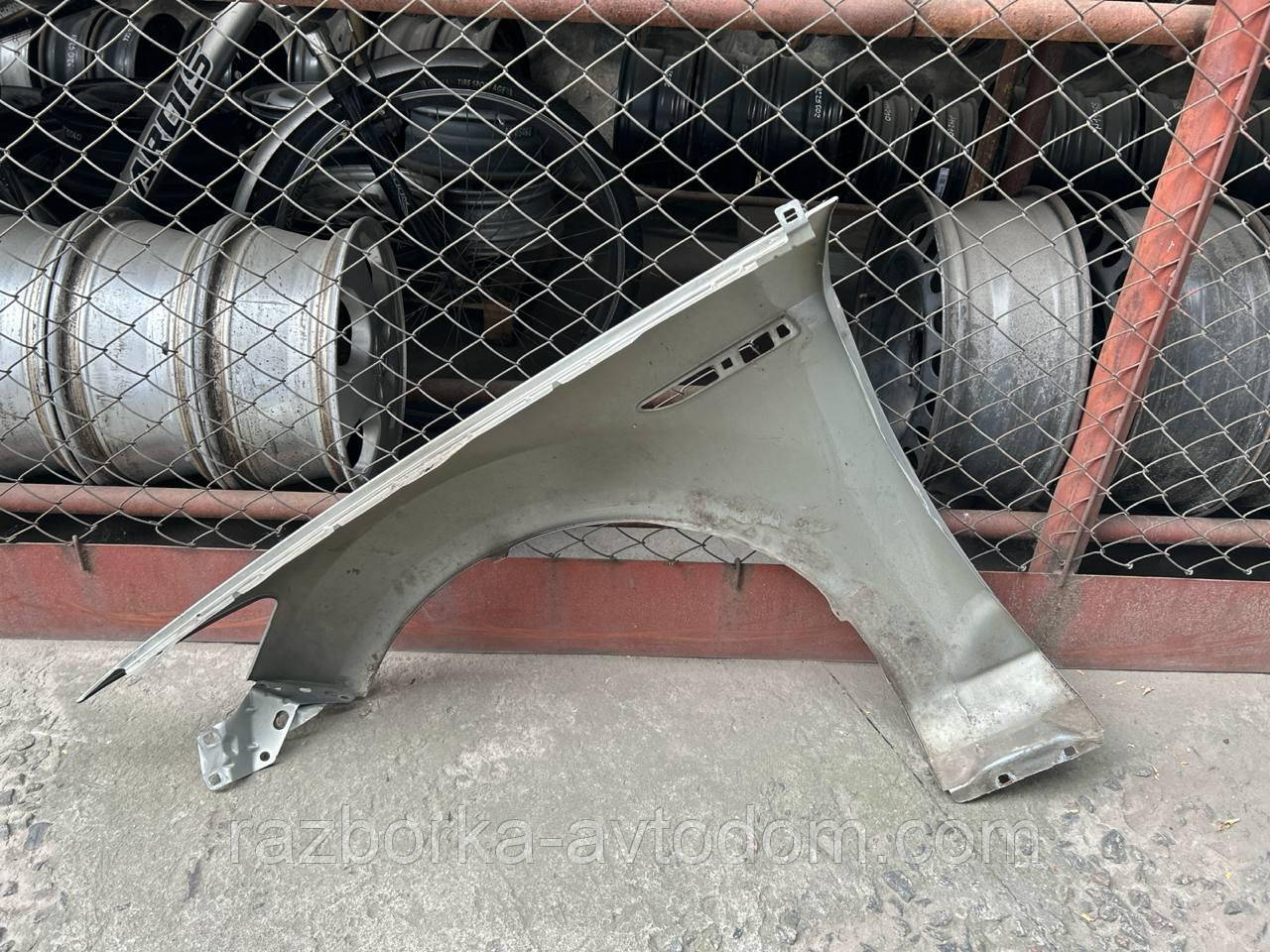 Крило переднє праве Ford Mondeo (07-10) OE:1702313 колір- Chill )