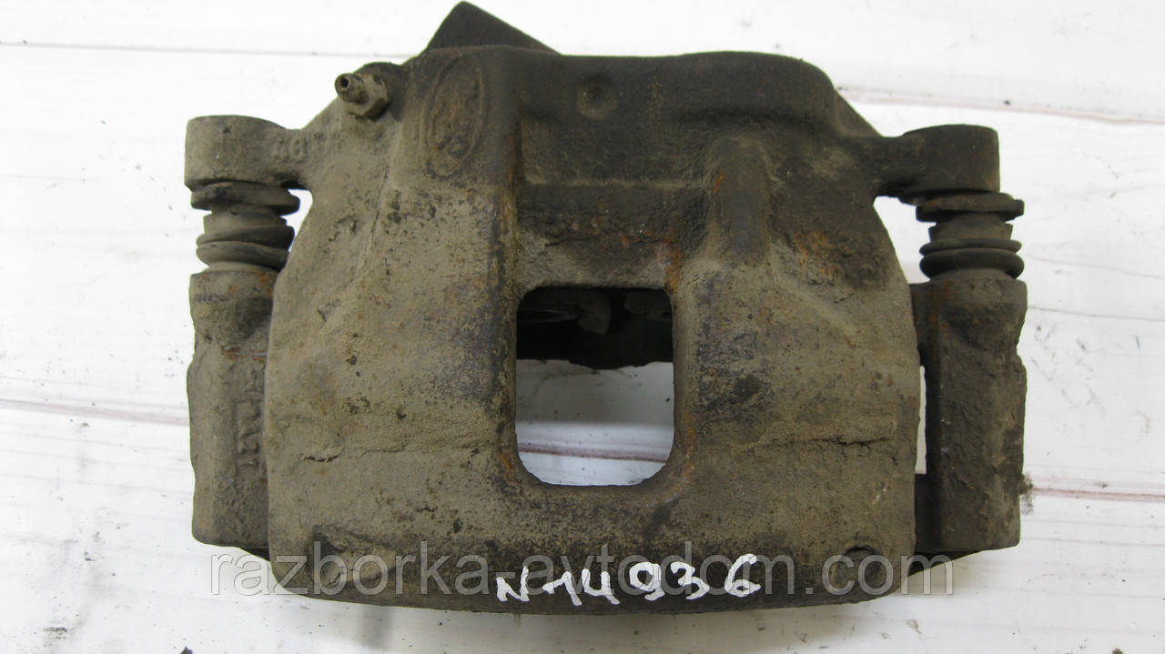 Суппорт передній правий Ford Transit (2006-2014) OE:6C112B120BB
