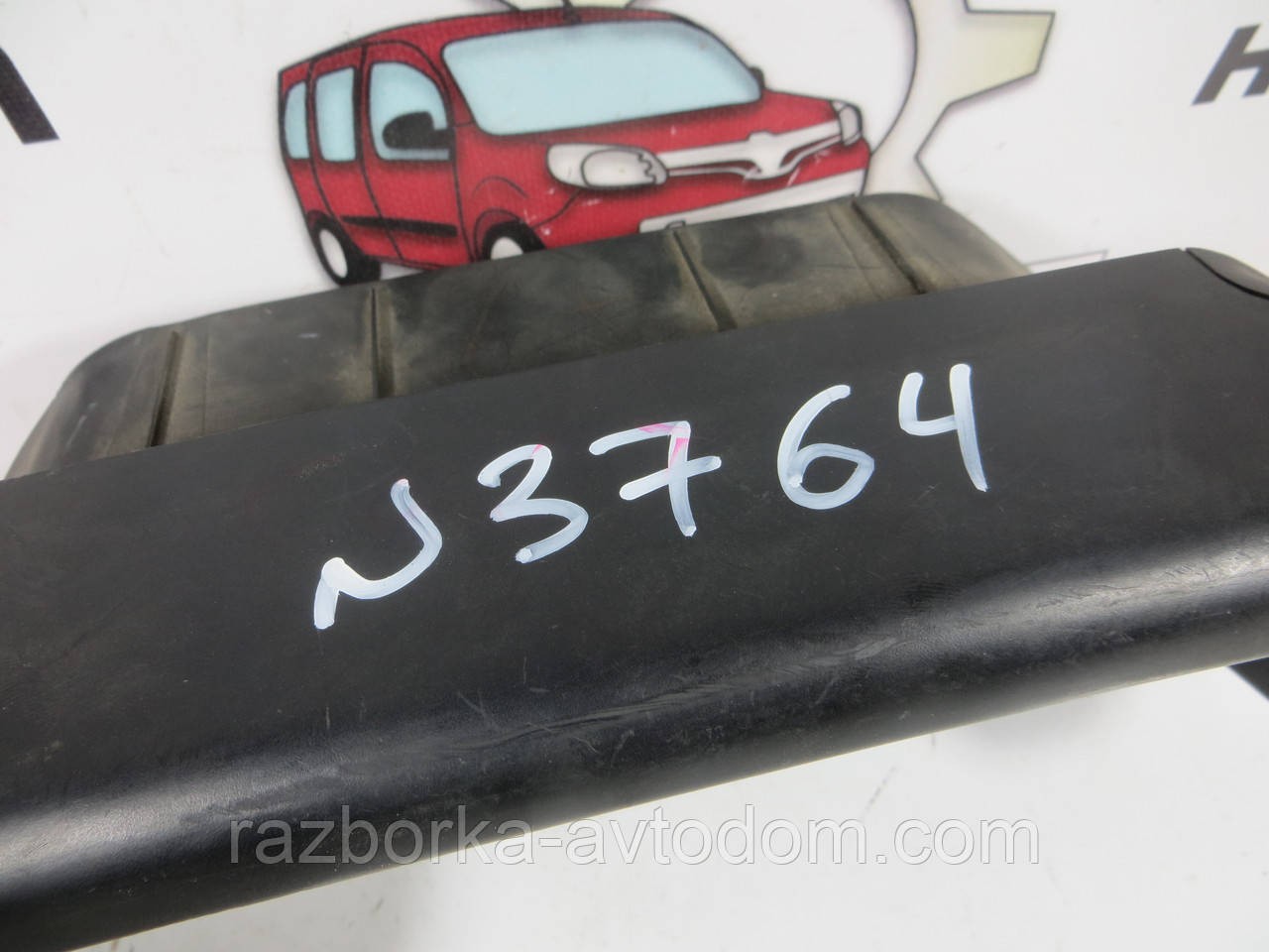 НАКЛАДКА / ОБЛІЦИВКА / КАХТА ПАНЕЛІ ПРИБРОВ Mitsubishi Colt C50 (1988-1992) OE:MB522752