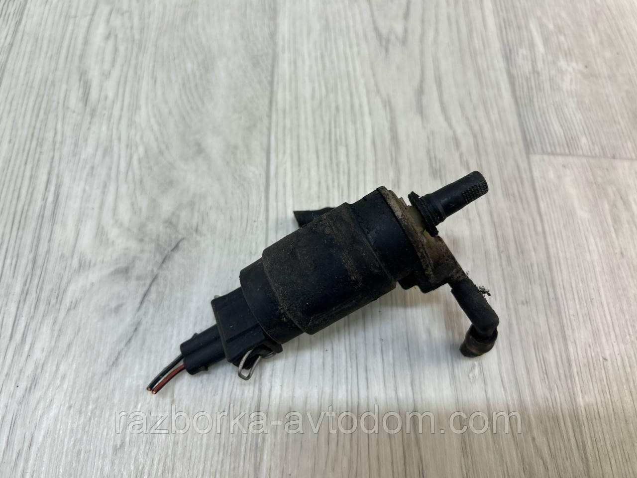 Моторчик-бачка омивача Opel Corsa C (00-06) OE:24439254