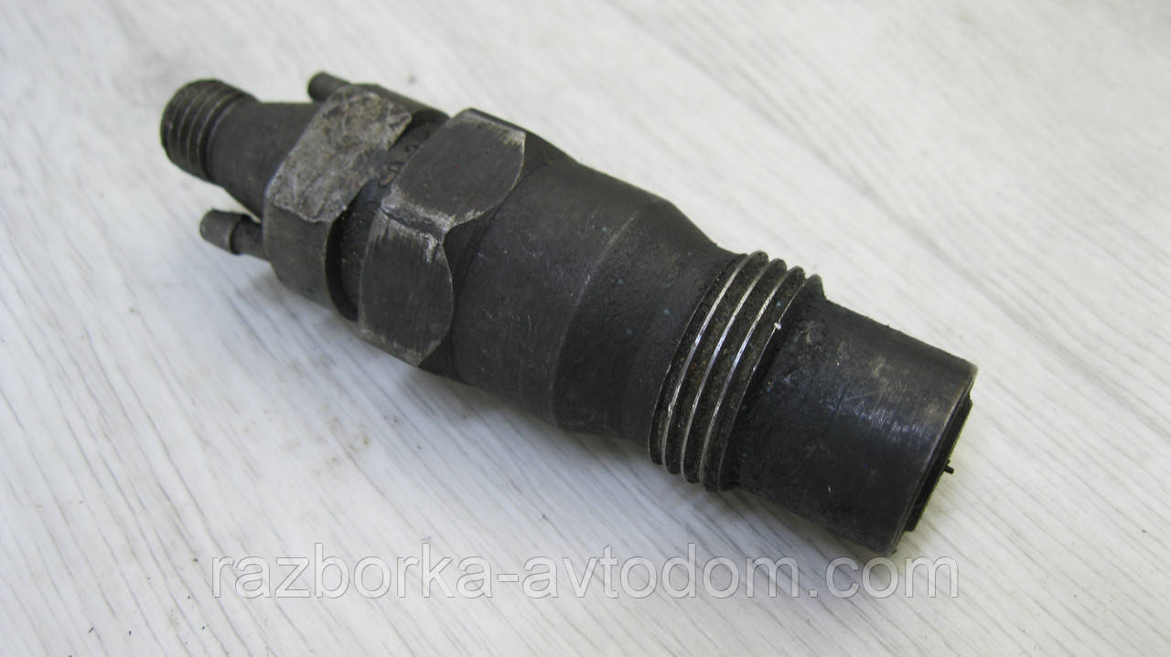 Форсунка дизельна VW Transporter T4, Mercedes W124, W123, Audi 100 C2 1.9/2.4D OE: KCA30SD27/4