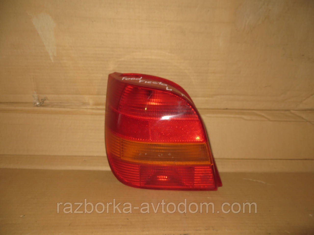 Ліхтар задній лівий Ford Fiesta (89-95) OEM 7070865