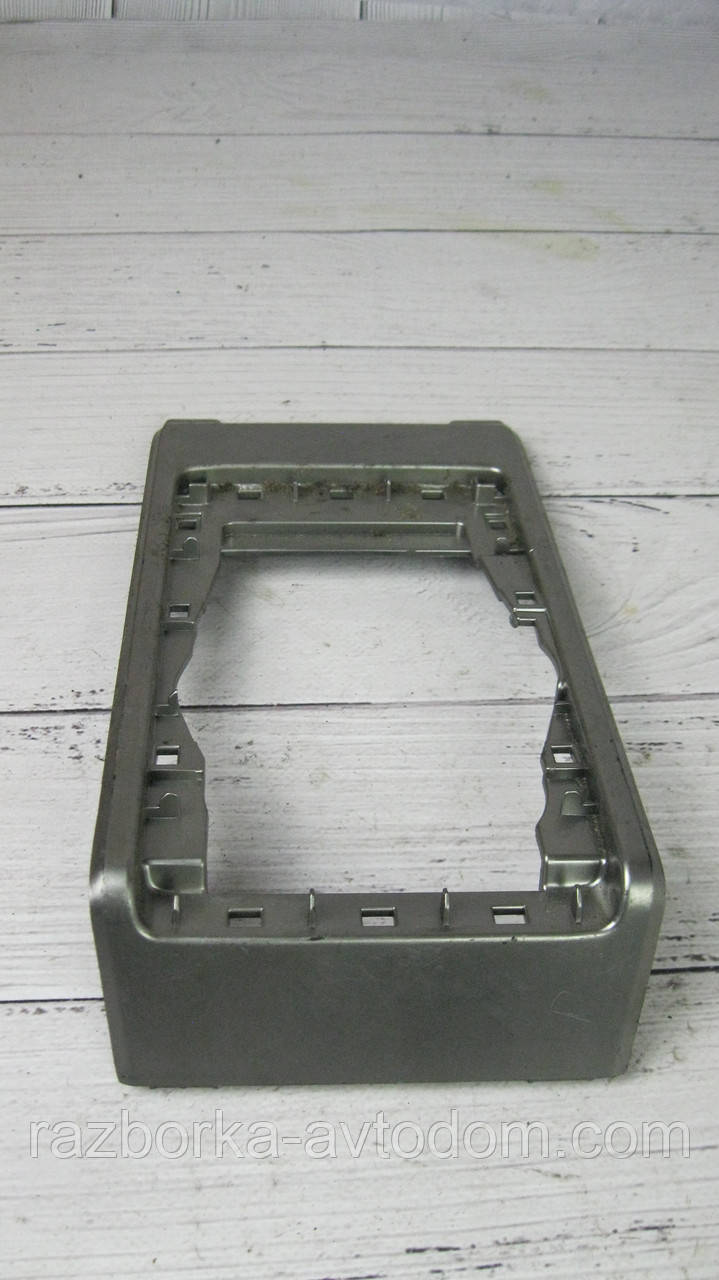 Накладка куліси Nissan X-Trail T30 (2001-2007) OE:969358H300