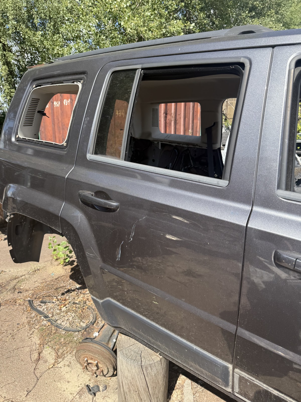 Двері Jeep Patriot MK
