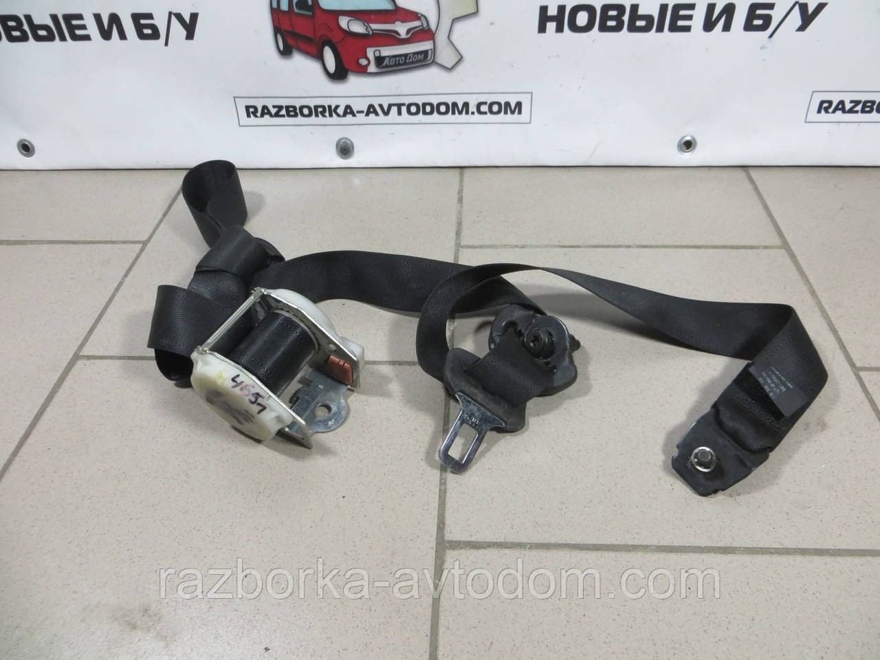 Ремінь безпеки задній правий Opel Zafira A 99-05 90580906