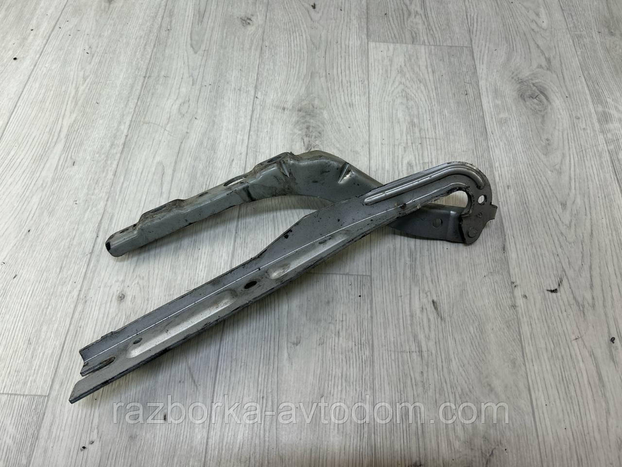 Петля капота ліва Peugeot 407 (04-11) OE: 9640968880
