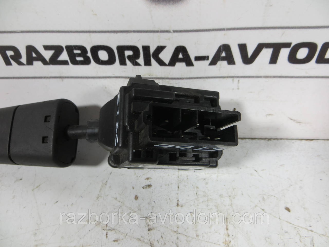 Підрулевий перемикач правий Citroen XM (89-00) 9563798177