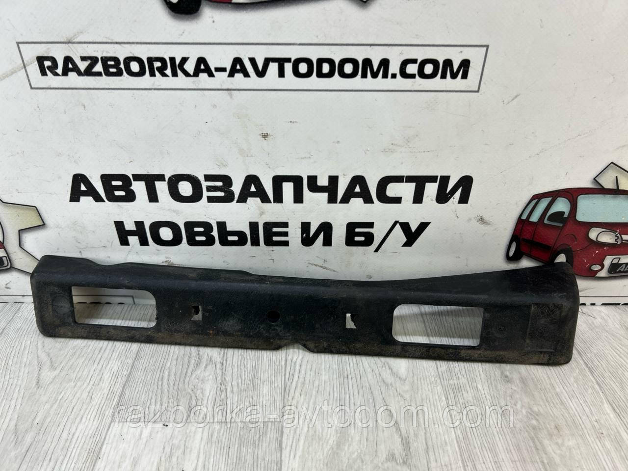 Пластик салазок сидіння праве OPEL OMEGA B (1994-1999) OE:90458415