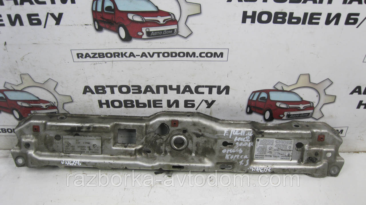 Панель передня центральна верхня Opel Corsa C (2000-2012) OE:9196479