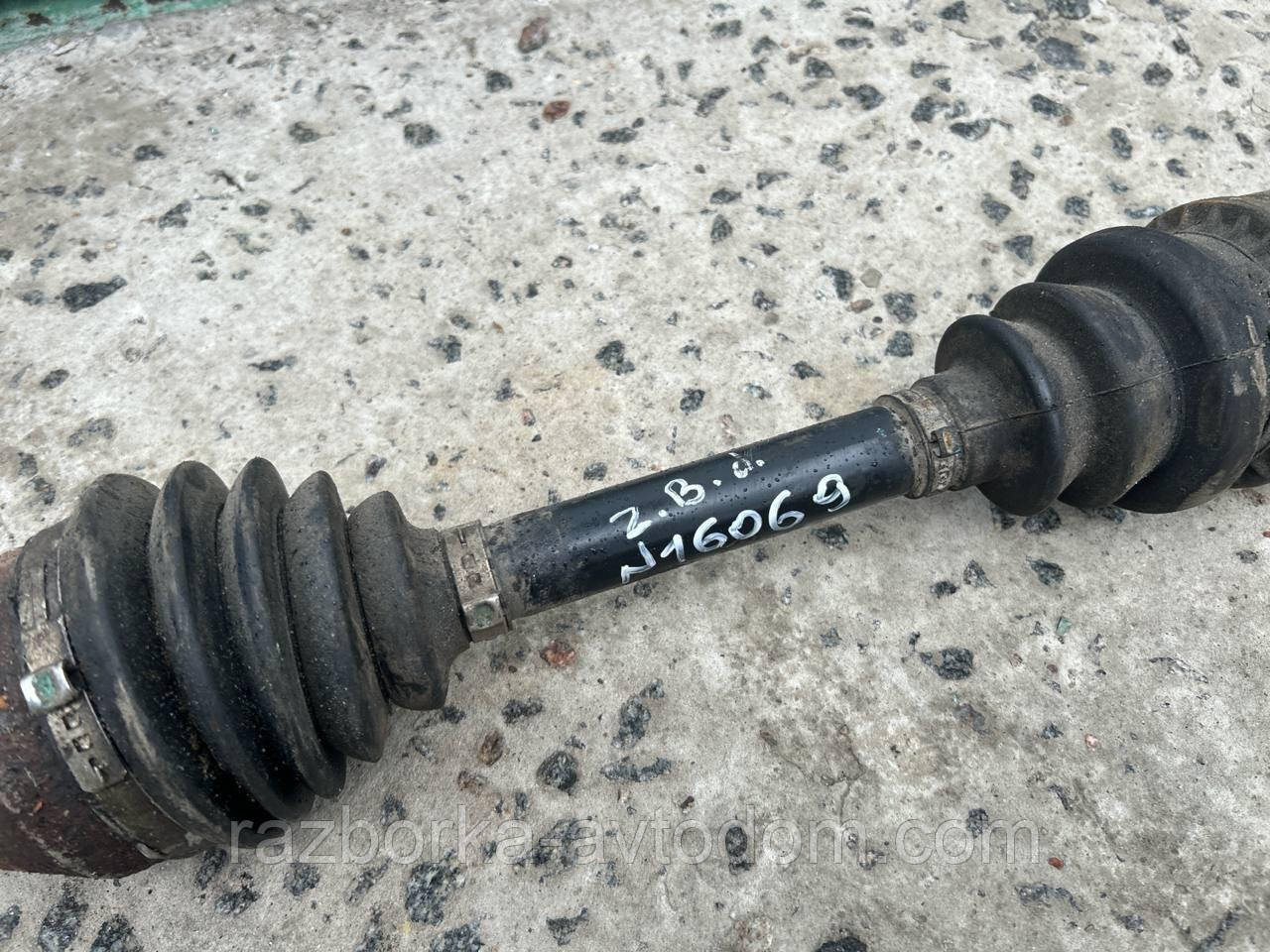 Напівось передня права МКПП (привод) Opel Astra H 04-10, Zafira B (33/25) OE:13214837, 374642
