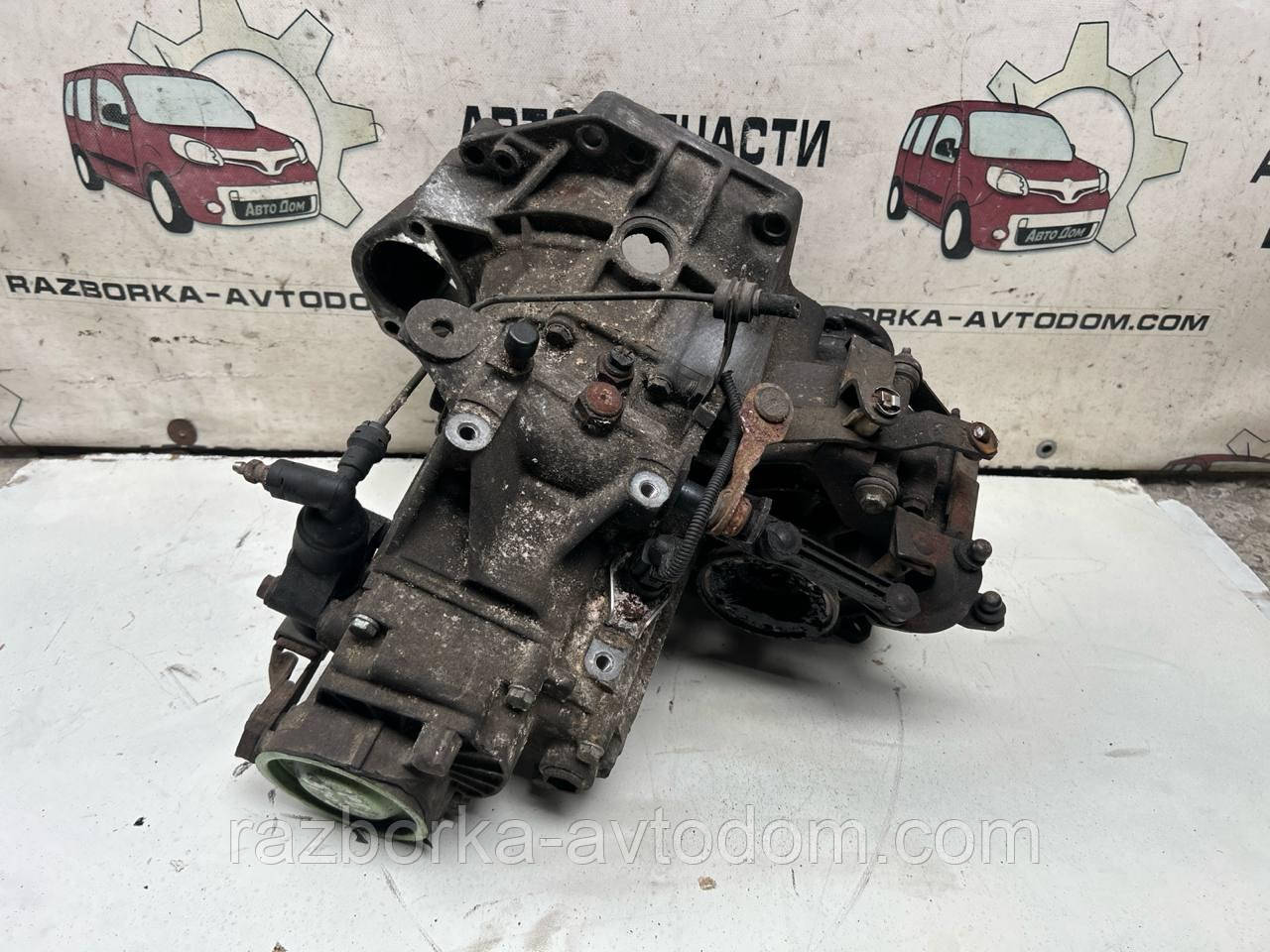 МКПП, КПП, коробка передач (механ) 5-ступка 1,9 SDI (DUS) VW Golf 4, Bora, Skoda Octavia Tour OE:02K300049X
