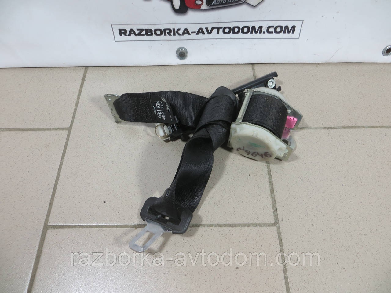 Ремінь безпеки задній лівий Opel Zafira A (99-05) 90580901