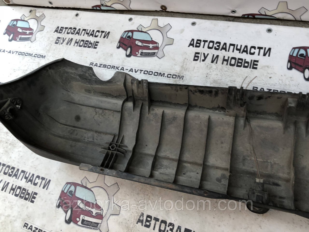 Бампер задній Seat Ibiza (1990-1993) OEM X03973121