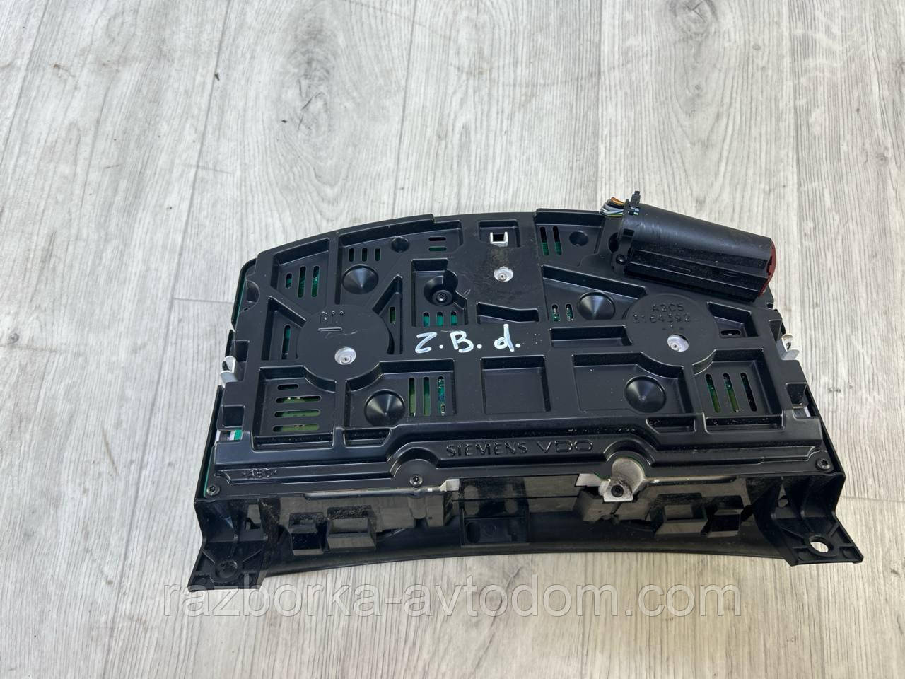 Панель приладів (щиток) дизель Opel Zafira B (05-10) OE:13267536