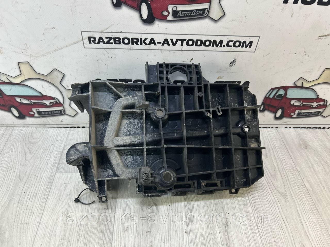Полиця/Площа під акумулятор Peugeot 407 (04-11) / Citroen C-5 (04-08) OE: 9645693080