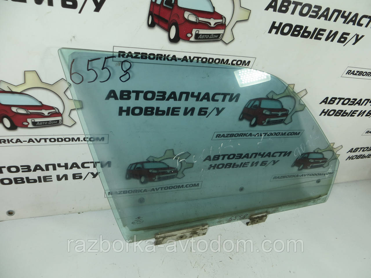 Скло передніх правих дверей BMW 7 E32 (1986-1993),ОЕ: 51328127536