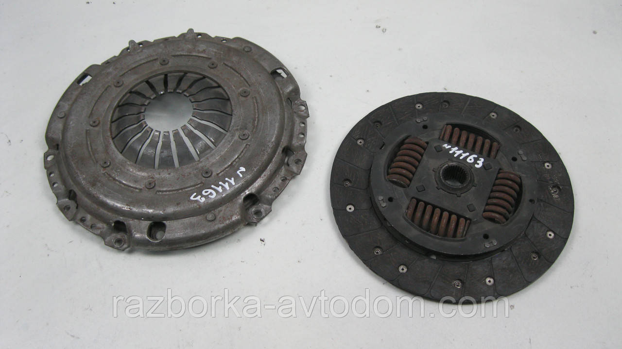Комплект зчеплення VW T5 (2003-2015), Jetta 5 (2005-2011), Skoda Octavia A5 (2004-2013) 1.9 TDI OE:702098