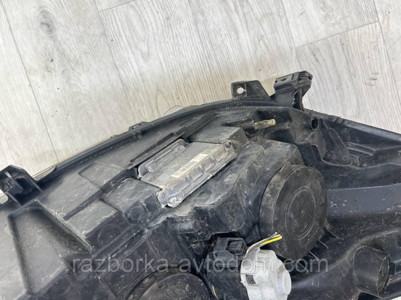 Фара ліва (ксенон) Б/У оригінал RENAULT SCENIC 3 (13-16) OE:260607160R, 260603590R, 89906799
