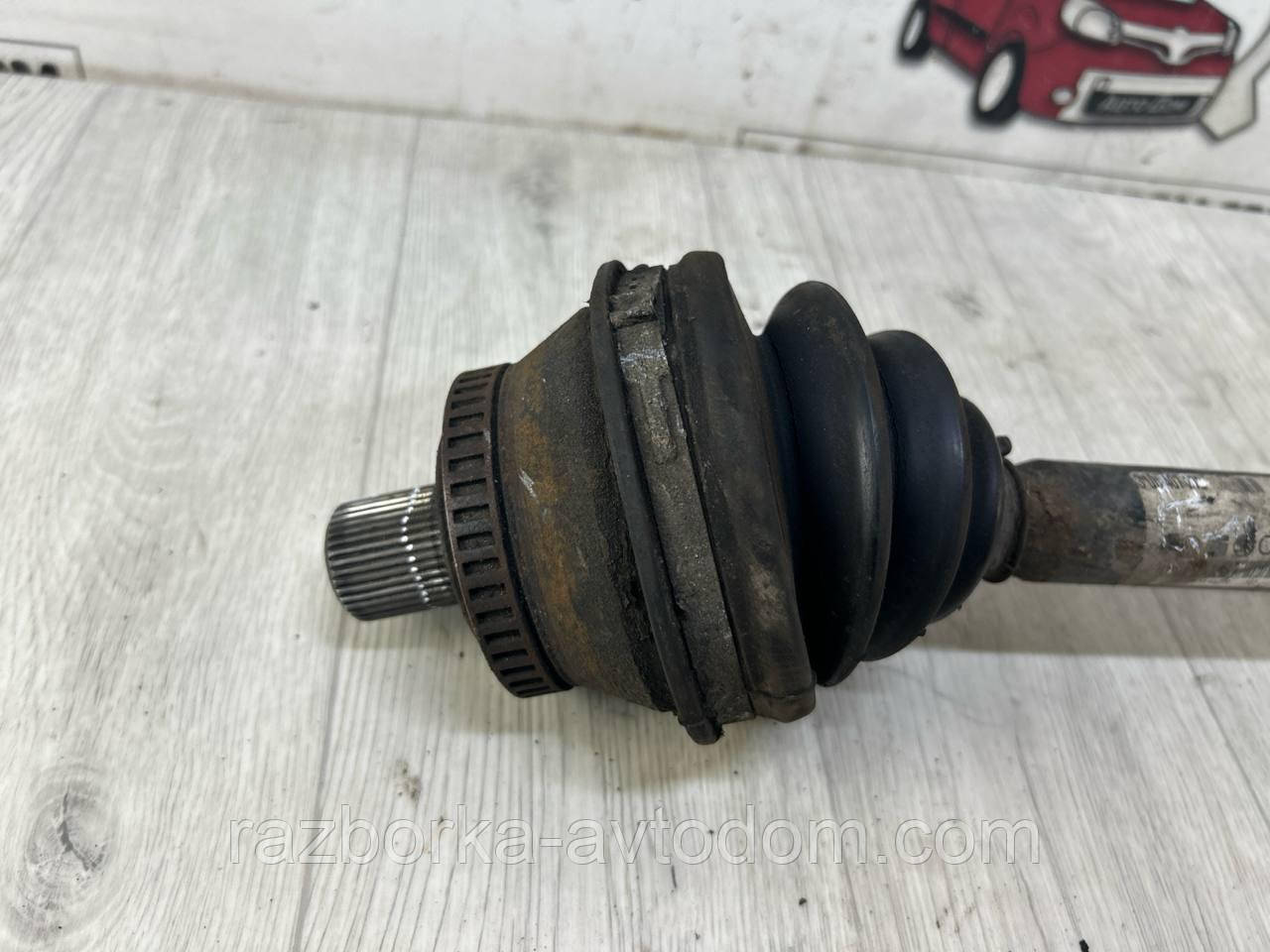 Напівось передня права (привод) 1,9TDI, 2,0TD Skoda Superb (02-08), VW Passat B5, Audi A4 B5 OE:3u0407272(38 шліців)