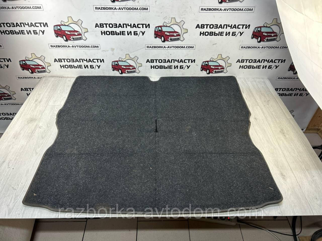 Килимок багажника (ковер) Opel Zafira B (2005-2011) OE:13132200