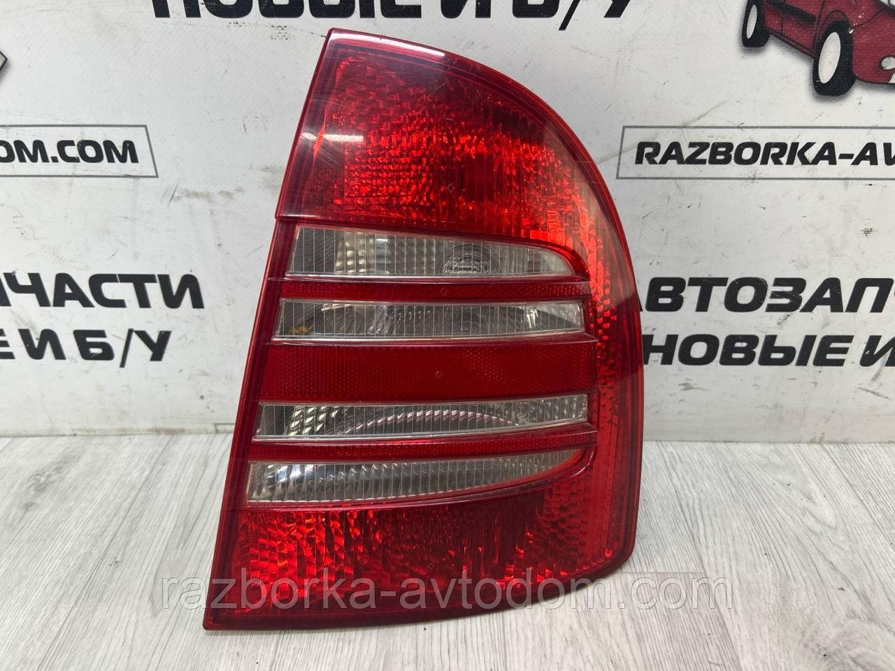 Ліхтар задній правий (без плати) седан Skoda Superb 1 (02-06) OE:3u5945112