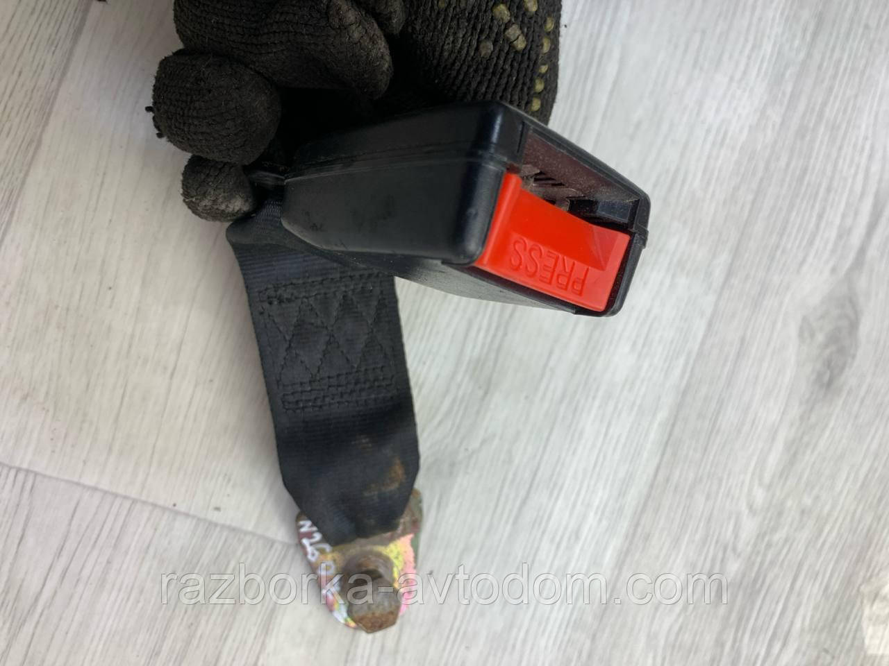 Відповідна частина ременя безпеки заднього Kia Cerato (2006-2009), OE:898302F00087