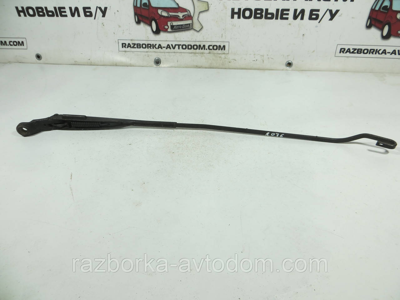 Двірник/важіль склоочисника передній правий MERCEDES-BENZ Vito W638 (1999-2003) ОЕ: 6388202544 фото 2