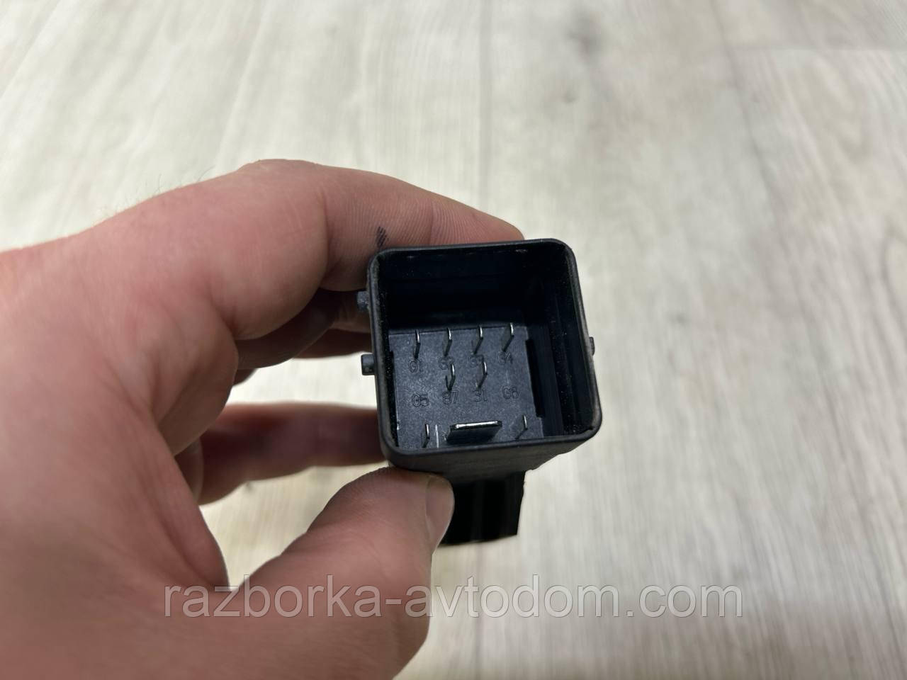 Реле свечей накала 1.6DCI Renault Scenic 3, Megane 3, Trafic 3 OE:0281003050, 8200798585