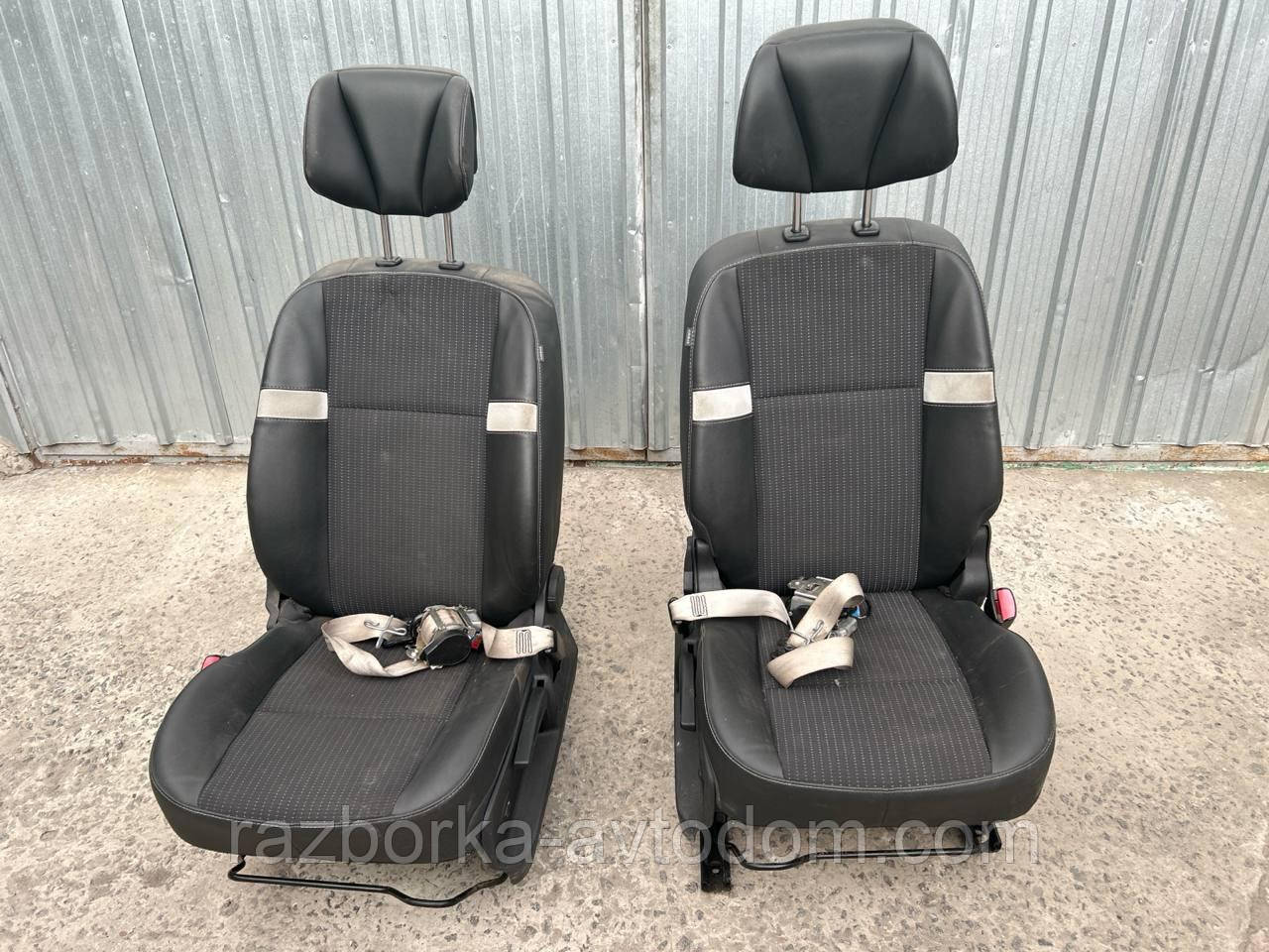 Сидіння передні праве та ліве (комплект) Renault Scenic 3 OE:873114197R фото 2