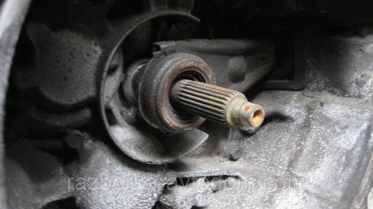 Коробка передач механічна МКПП 6-ступка Mazda 5,3, 6 2.0D OE: D2C4-B, D2C4B