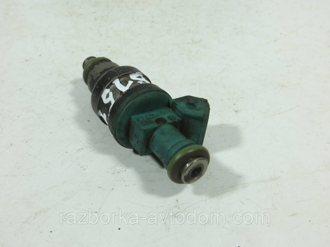 Форсунка бензинова 2.0 8V FORD SIERRA, SCORPIO (1982-1993) ОЕ: 0280150743