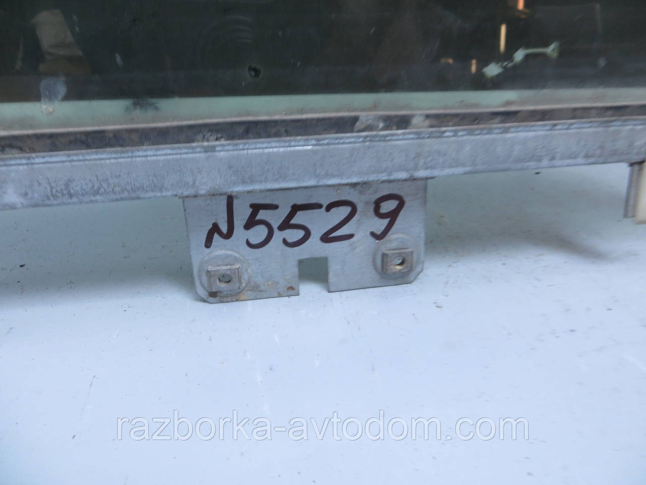 Скло заднього лівого дверей SAAB 9000 (1985-1998) ОЕ: 926701 saab