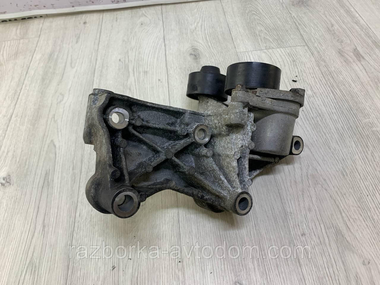 Кронштейн кріплення генератора/компресора Renault/Opel/ Nissan OE:117102017R, 1171000Q1M