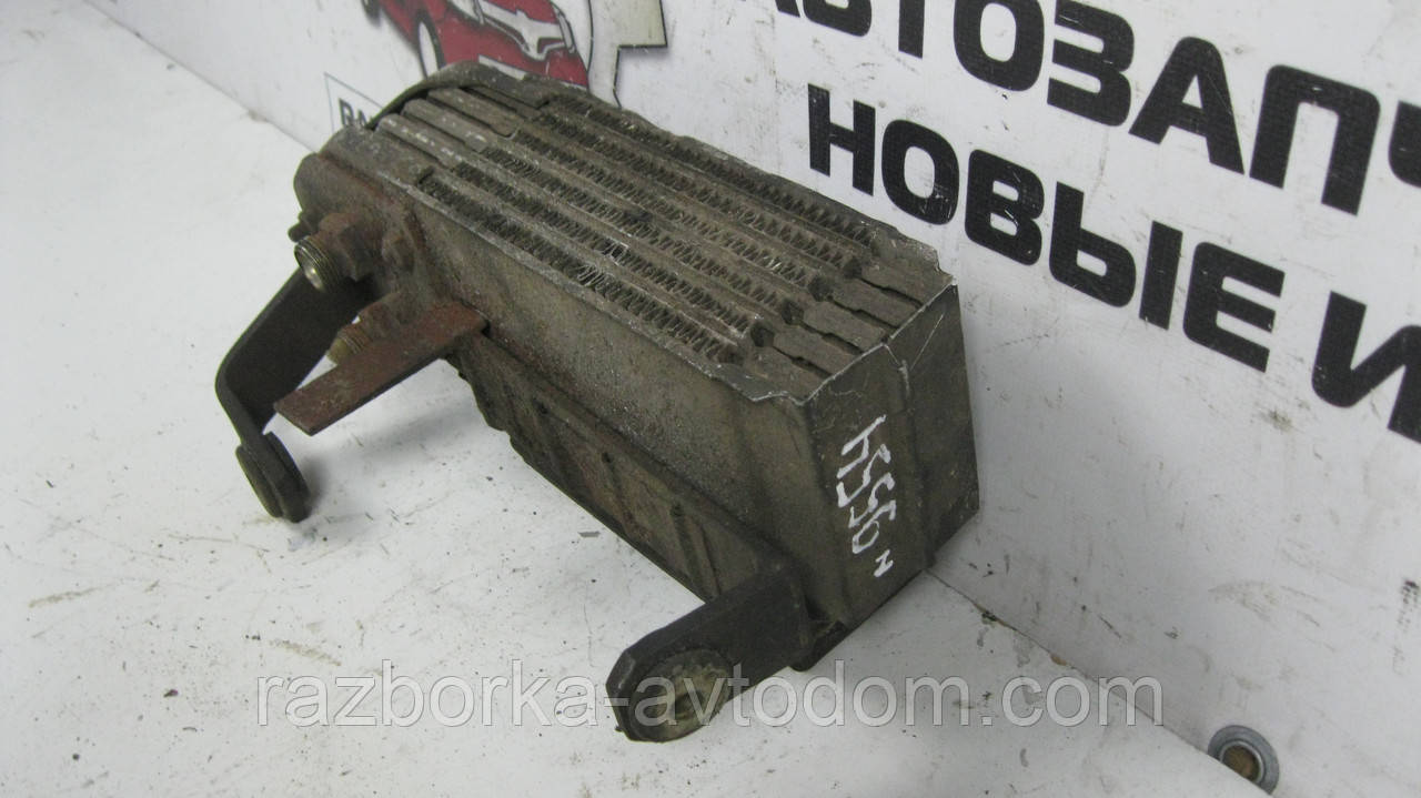 Радіатор оливний VW Golf (1974-1983), Jetta (1977-1984), Audi 100 (1982-1989) OE:11170724601
