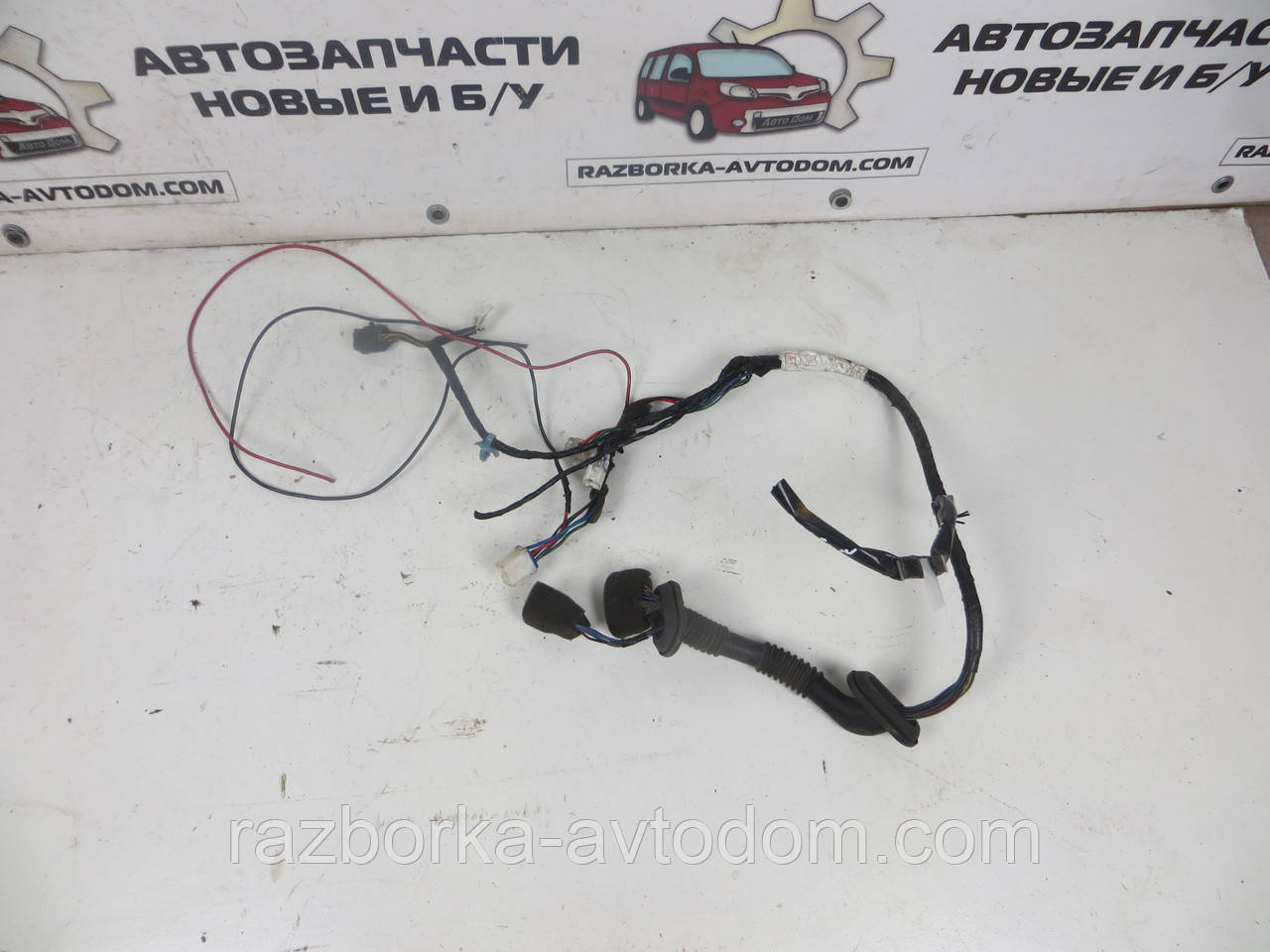 Дріт передніх правих дверей Mitsubishi Pajero Sport 1 (1997-2009) OE:MN179056